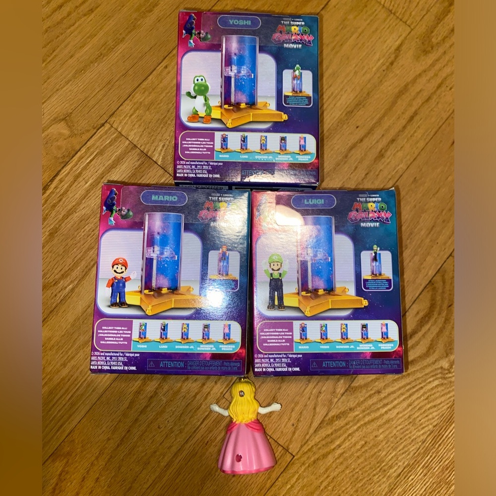 Super Mario Galaxy Movie–1.5” Figures w/Star Launcher Bundle Mario, Luigi, Yoshi - Picture 9 of 13